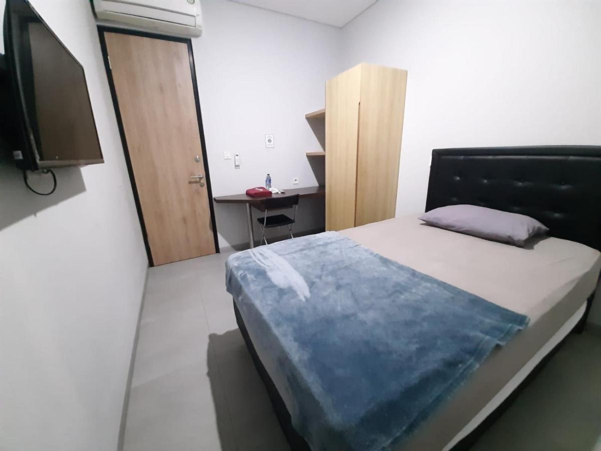 Oyo Life 92770 Cozy Puri 22 Hotel Jacarta Exterior foto