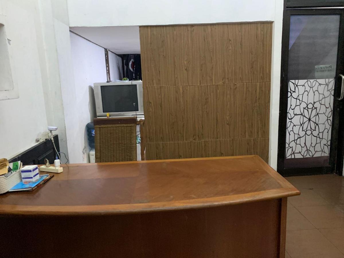 Oyo Life 92770 Cozy Puri 22 Hotel Jacarta Exterior foto